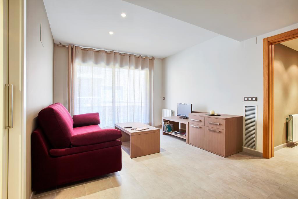 פיגוארז Apartaments Terraza Figueres מראה חיצוני תמונה